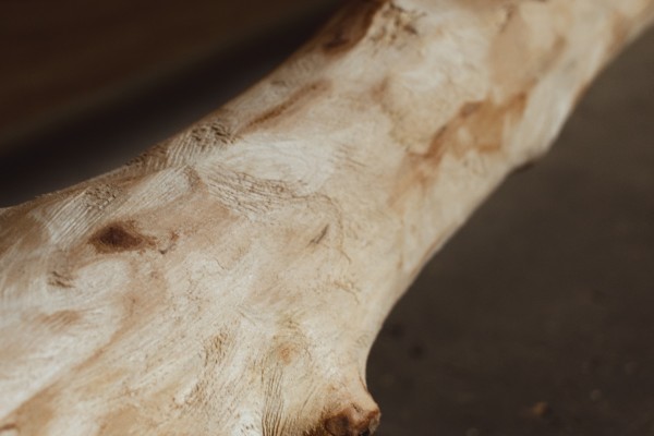 Van statige eik naar natuurlijke werktafel voor Kinderopvang ZON!