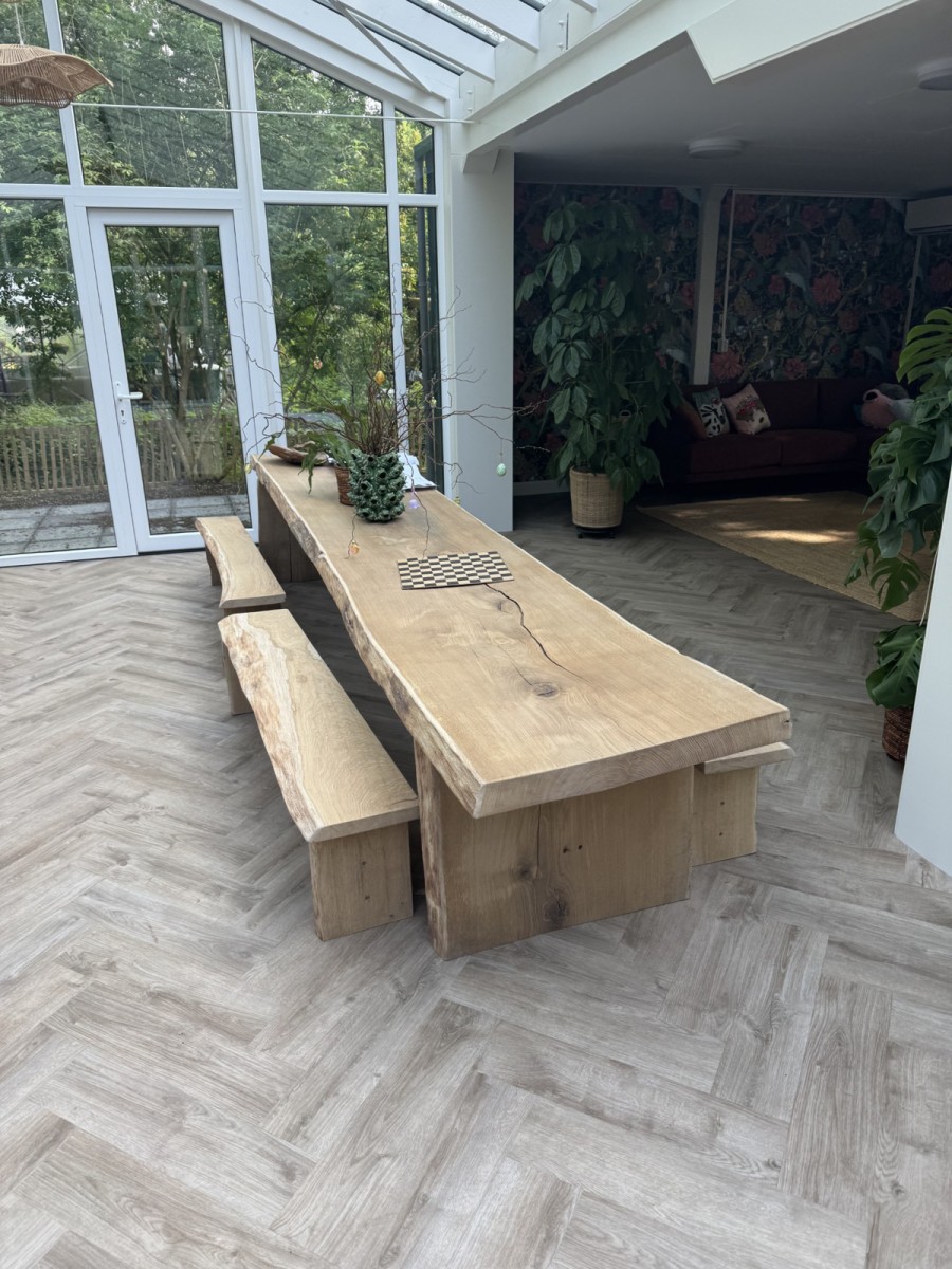 Van statige eik naar natuurlijke werktafel voor Kinderopvang ZON!